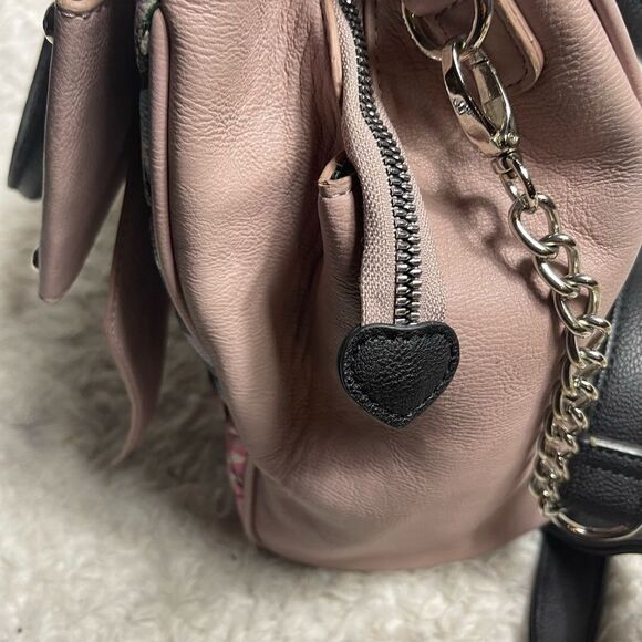 Betsey Johnson multi color quilted Shoulder bag large mauve bow & studs accent - Picture 15 of 15